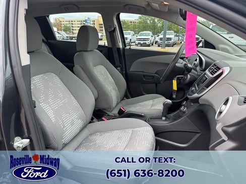 Used 2019 Chevrolet Sonic LT FWD image 29