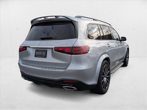 New 2026 Mercedes-Benz GLS 580 4MATIC image 2