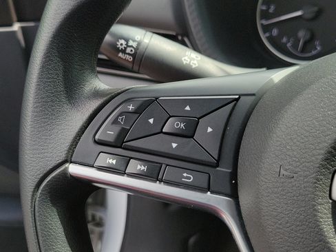Used 2024 Nissan Sentra SV FWD image 26