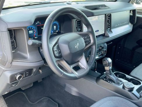 Used 2025 Ford Bronco Big Bend image 14