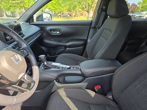 Certified 2025 Honda HR-V Sport image 23