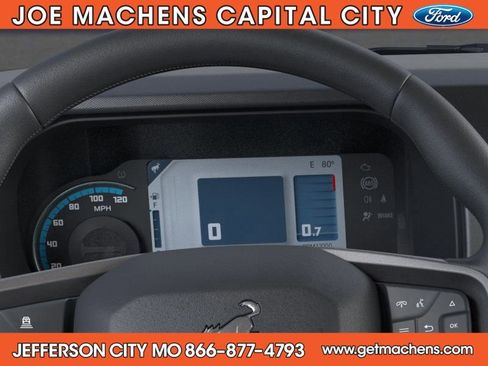 New 2025 Ford Bronco Badlands image 14