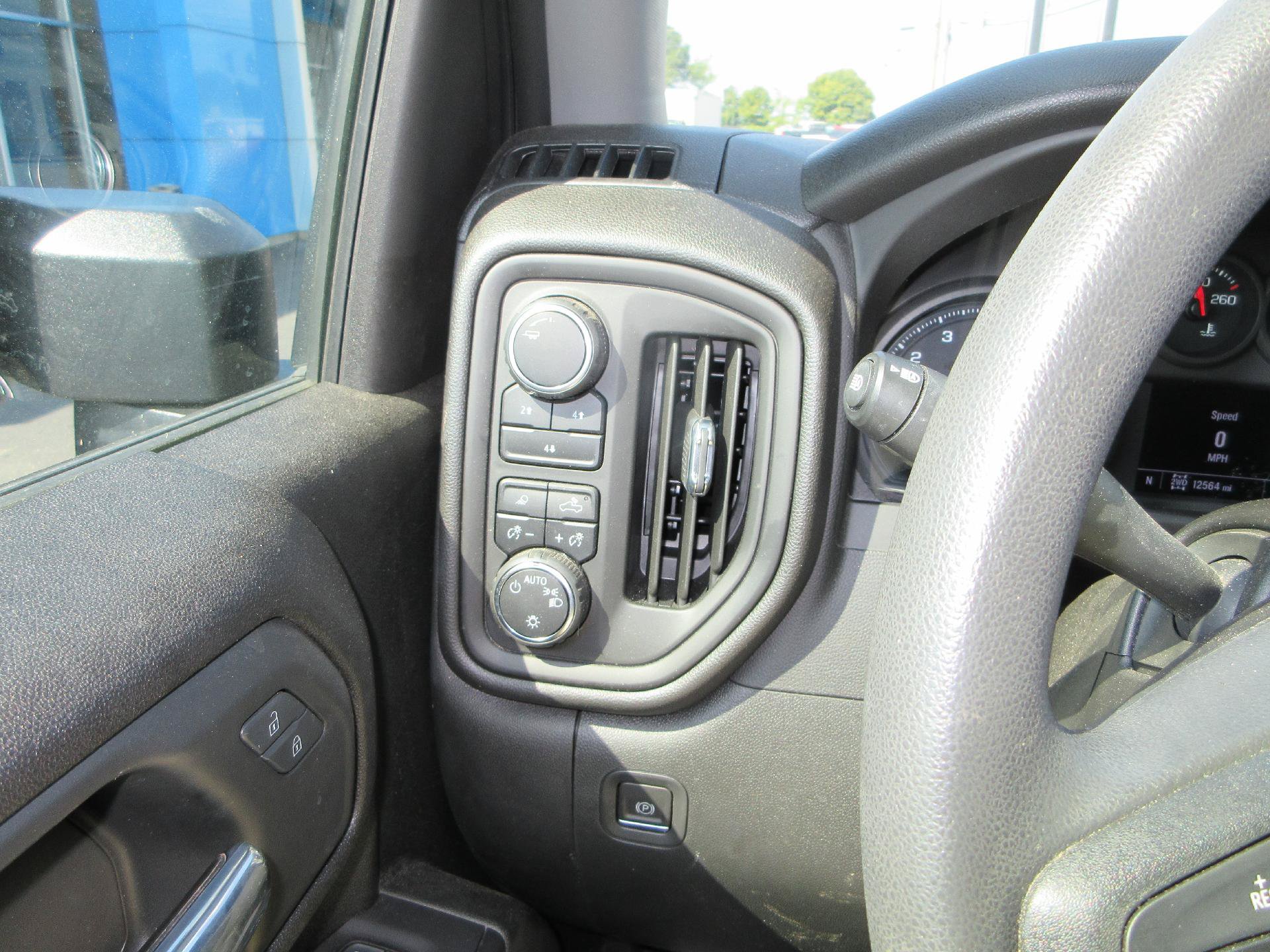 Used 2024 Chevrolet Silverado 2500 Custom w/ Custom Value Package AWD/4WD image 23
