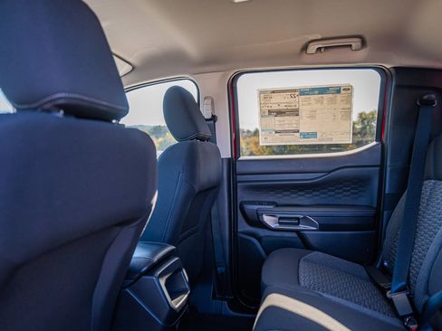 New 2025 Ford Ranger XLT w/ Chrome Accent Package image 15