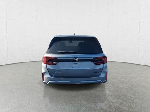 New 2026 Honda Odyssey Touring image 8