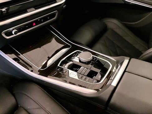 Used 2024 BMW X5 sDrive40i w/ M Sport Package RWD image 15