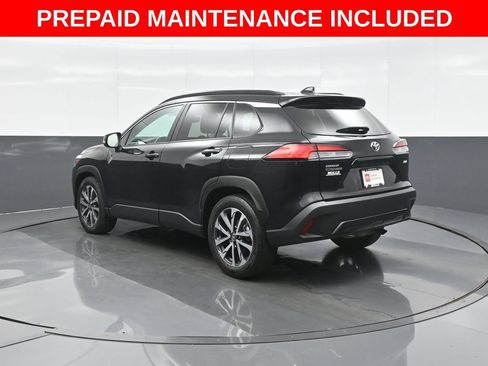 Certified 2025 Toyota Corolla Cross XLE FWD image 5