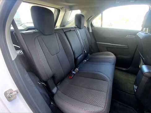 Used 2014 Chevrolet Equinox LS image 21