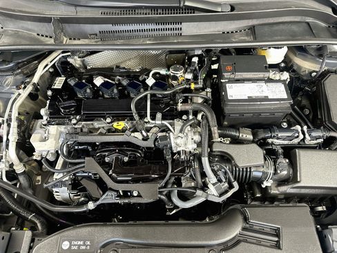 Used 2025 Toyota Corolla LE FWD image 31