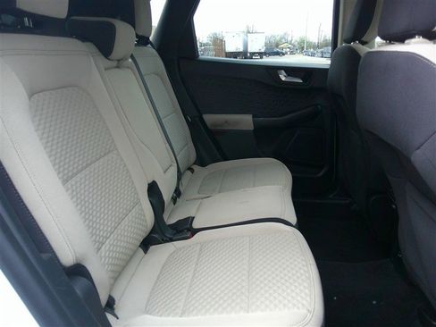 Used 2020 Ford Escape SE image 19