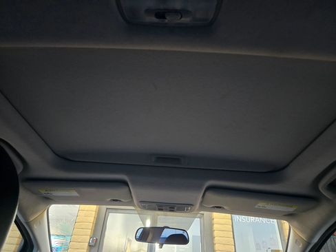 Used 2015 Honda Fit EX image 38