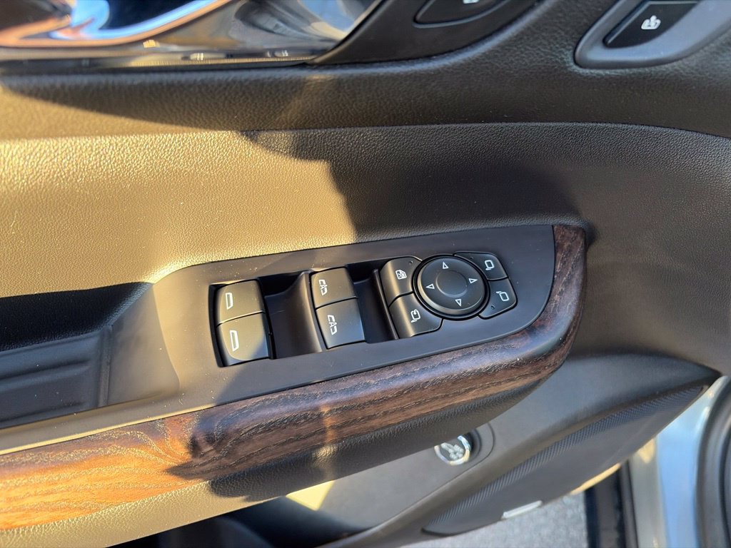 Used 2021 GMC Acadia Denali w/ Trailering Package AWD/4WD image 14