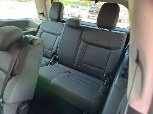 New 2025 Ford Expedition Active image 37