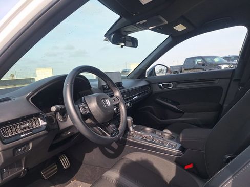 Used 2025 Honda Civic Sport image 7