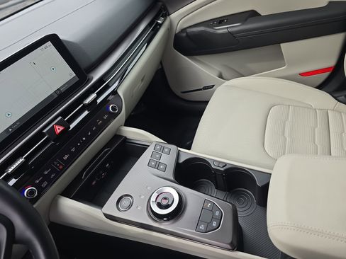 Used 2026 Kia Sportage SX Prestige image 25