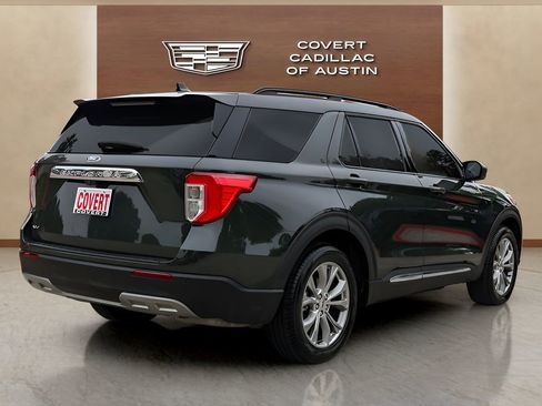 Used 2022 Ford Explorer XLT w/ Equipment Group 202A RWD image 4