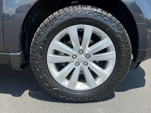 Used 2013 Subaru Forester 2.5X Premium w/ Popular Pkg 1 AWD/4WD image 31