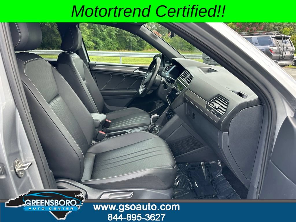 Used 2024 Volkswagen Tiguan SE R-Line FWD image 16