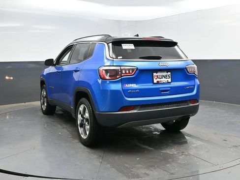 Used 2020 Jeep Compass Limited w/ Luxury Seat Group AWD/4WD image 11