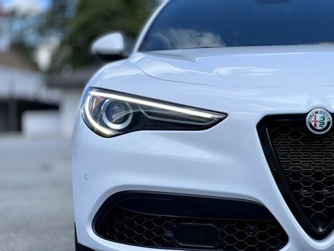 Used 2022 Alfa Romeo Stelvio Sprint image 5