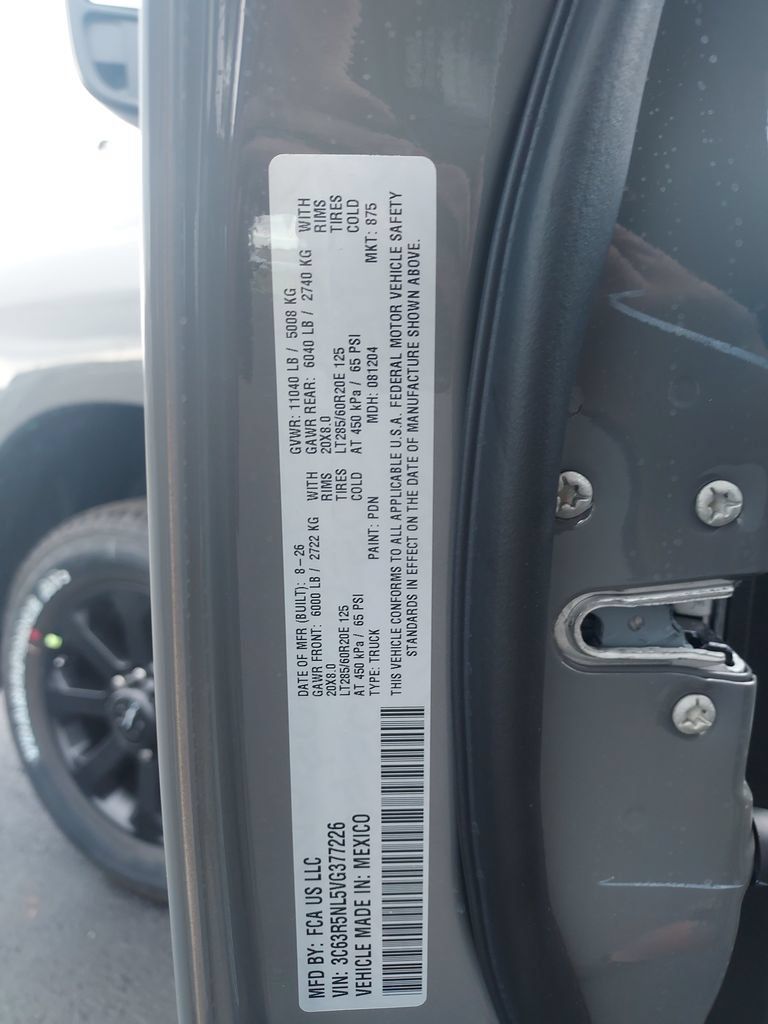 New 2027 RAM 2500 Laramie AWD/4WD image 25