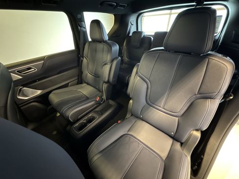 New 2026 INFINITI QX80 4WD w/ Sport Exterior Package image 23