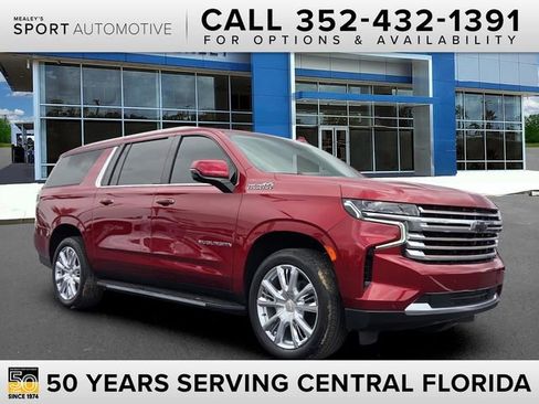 Used 2024 Chevrolet Suburban High Country RWD image 1