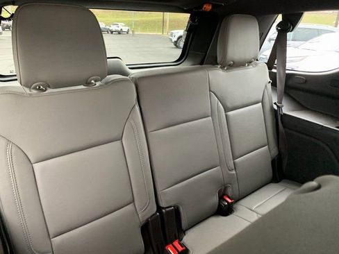 Certified 2022 Chevrolet Tahoe Z71 w/ Luxury Package image 15