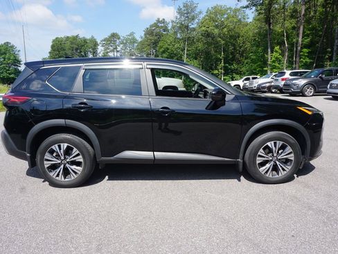 Used 2023 Nissan Rogue SV FWD image 21