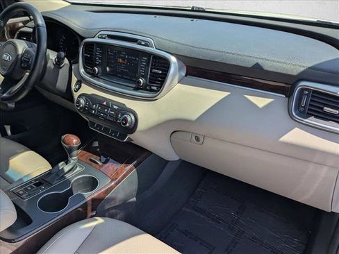 Used 2017 Kia Sorento EX w/ EX Advanced Touring Package FWD image 22