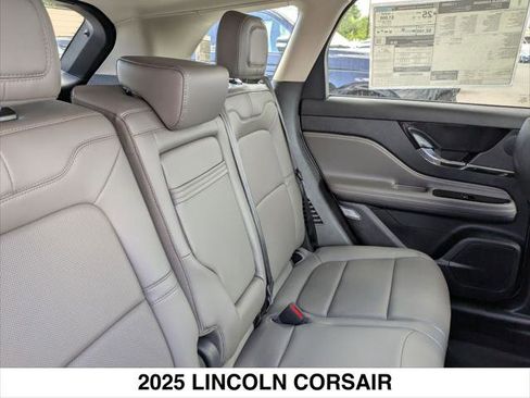 New 2025 Lincoln Corsair Reserve w/ Jet Appearance Package image 14