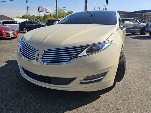 Used 2015 Lincoln MKZ AWD image 5