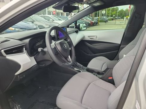 Used 2026 Toyota Corolla SE FWD image 11