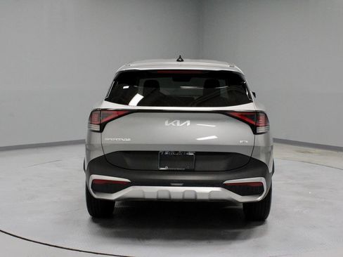 Used 2025 Kia Sportage LX AWD/4WD image 9