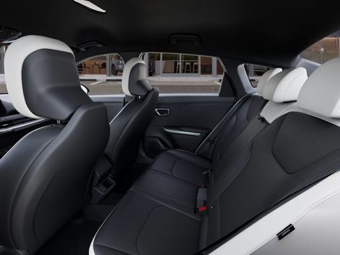New 2026 Kia K4 GT-Line FWD image 18