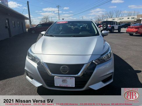 Used 2021 Nissan Versa SV FWD image 8