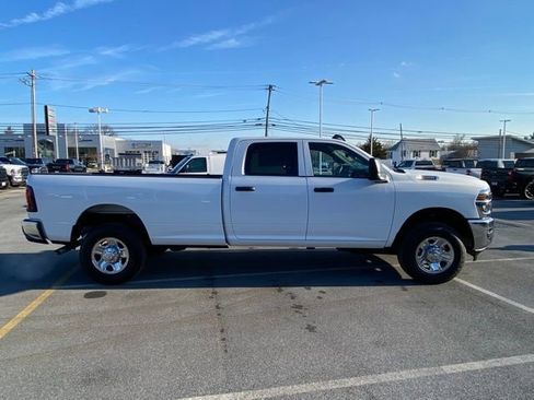 New 2026 RAM 2500 Tradesman w/ Chrome Appearance Group image 9