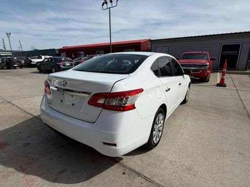 Used 2015 Nissan Sentra S image 12