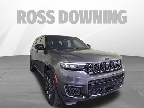 Used 2023 Jeep Grand Cherokee L Summit AWD/4WD image 3