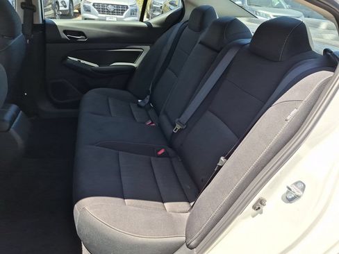 Used 2025 Nissan Altima 2.5 SV FWD image 28