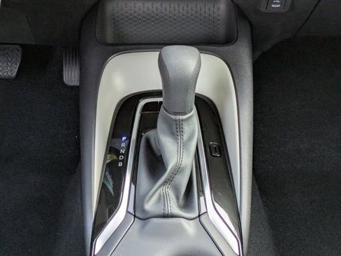 Used 2025 Toyota Corolla LE image 16