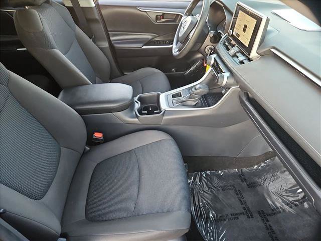 Used 2025 Toyota RAV4 LE AWD/4WD image 26