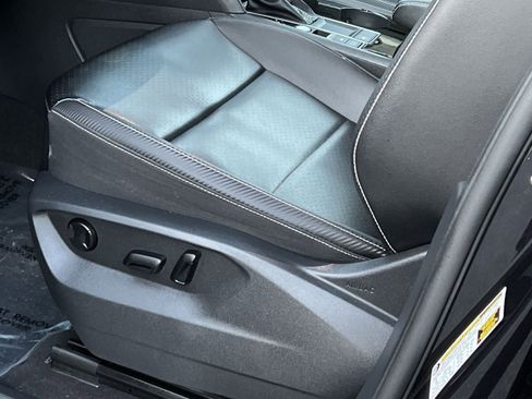 Used 2022 Volkswagen Atlas Cross Sport SE image 12