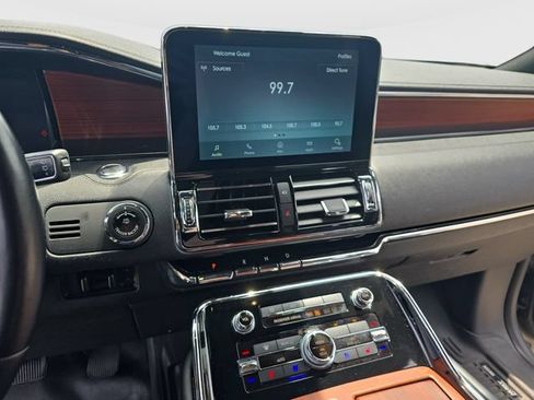 Used 2021 Lincoln Navigator Reserve w/ Luxury Package AWD/4WD image 31