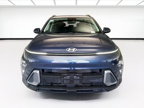 Used 2024 Hyundai Kona SEL FWD image 2