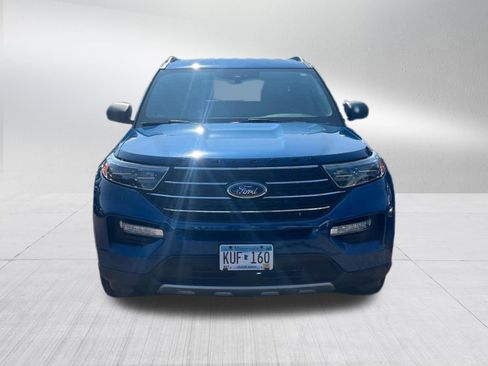 Used 2021 Ford Explorer XLT AWD/4WD image 6