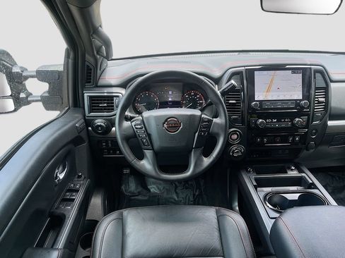 Used 2024 Nissan Titan PRO-4X w/ Pro-4x Convenience Package AWD/4WD image 24