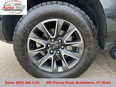 Used 2023 Chevrolet Tahoe Z71 w/ Luxury Package AWD/4WD image 29