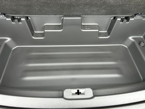 Used 2019 Buick Enclave Essence FWD image 8