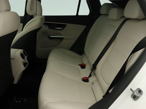New 2026 Mercedes-Benz C 43 AMG 4MATIC Sedan image 31